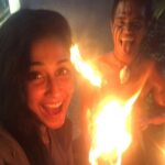 Regina Cassandra Instagram - Bula! 🙏🏼 #firedance #playingwithfire #nadi #fiji #workholiday ❤️