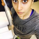 Regina Cassandra Instagram – What I call drenched to the “tee” 😅 rain workout! #30minutes #rainworkout 
Runnin in the rain is somethin I wouldn’t advice but I recommend u should try at least once in this massive lifetime of yours, because…… YOLO 🙃 oh yes don’t forget to dry off immediately after.. We don’t want the aftermath cold and all now do we? But but but..so liberatin.. I felt like goin on and on and on… Forest Gump?!hmmmm.. 🤔😅 so what did u do different today? #myworkout #getwetordietrying #rainrun #rainrunning