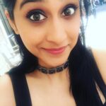 Regina Cassandra Instagram – When #randomness strikes!! 🙈👽