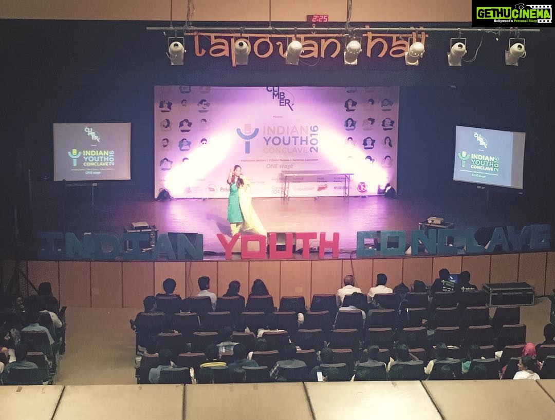 Regina Cassandra Instagram - Spent the day at #indianyouthconclave listenin to the amazin things the people of #nammachennai had to say! #terribletinytales #minisport #aisec #brownieheaven #ennadarascalas. Such a good initiative by #theclimberindia. #howispentmysunday π
