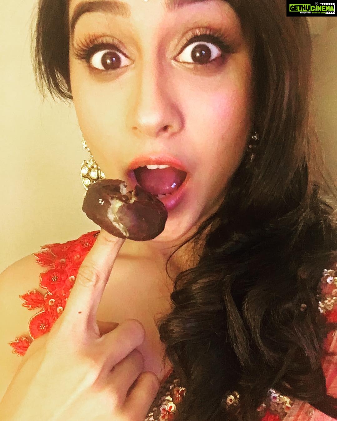 Regina Cassandra Instagram - That big piece of chocolate to gimme the much needed energy! Nah I just wanted that chocolate! 😬 😋