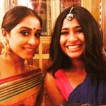 Regina Cassandra Instagram - Dinner at @tajfaluknama last night. There's always time for a selfie! 😁 @indpat #southindian #maliipoo #sari #theindiangirl