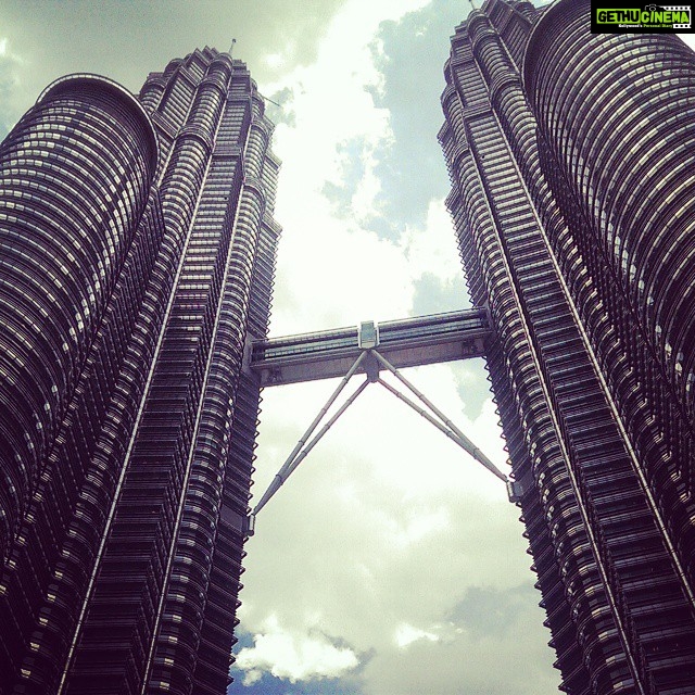Regina Cassandra Instagram - My Malay trip is incomplete without a pic of the petrona towers.. #suriaklcc #shoptilludrop #malaysiatrulyasia #kualalumpur