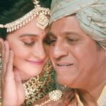 Regina Cassandra Instagram – Ellarigu shubhaashayagalu 🙏🏼🥰
The auspicious beginning of a new togetherness…. a bond nurtured by trust, blessed by loved ones and honoured through traditions. Bringing together this auspicious moment is Muhurat – a wedding jewellery collection that cherishes & celebrates the Indian bride. #MuhuratWeddingJewellery 

@kalyanjewellers_official 
@amitabhbachchan #Shivrajkumar @shankar.mahadevan 
@shwetamohan 
#JayaBachchan