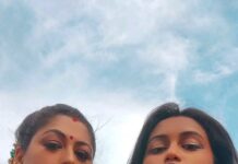 Rekha Krishnappa Instagram - Timepass reel with my dorling 🥰 #motheranddaughter #reels #instareels #reelsinstagram #timepassreels #fyp #daughterlove #family #famikytime Chennai, India
