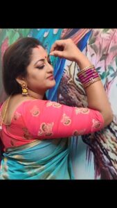 Rekha Krishnappa Instagram - Beautiful bangles for lovely occasions to grace your hands... Buy it from @bangles_by_manyaa Browse in the page and order matching for your saree colours.. . . . . #banglescollection #bangles #onlinebanglestore #onlinebangles #onlineshopping Chennai, India
