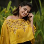Remya Nambeesan Instagram – Styling @divyaaunnikrishnan
Outfit @damanz.designs
Muah @jo_makeup_artist 
Photographer @abi.pk.98
Dop @sunil_michle @yourstorywedding_ 
Cuts @akshaymani__
Location @fourpointskochi #instagood #instafam #yellow #insta