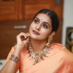 Remya Nambeesan Instagram - Wearing @devraagh Stying @divyaaunnikrishnan MUAH @jo_makeup_artist 📷 @pranavraaaj Jewellery @bcos_its_silver ❤️ #instagood #instajewellery #jewellery #photography