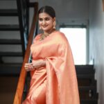 Remya Nambeesan Instagram - Wearing @devraagh Stying @divyaaunnikrishnan MUAH @jo_makeup_artist 📷 @pranavraaaj Jewellery @bcos_its_silver ❤️ #instagood #instajewellery #jewellery #photography