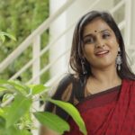 Remya Nambeesan Instagram - So elated seeing the response to all the videos from #ramyanambessanencore. Please Like Share and Subscribe for more aesthetic endeavors from us. Let this creative bond between us blossom more #konjipesidavenam !! Music n programmed @godfray_immanuel !! DOP @dcunha.neil Editing @rojin__thomas @poetic_prism_n_pixels !! LINK IN THE BIO N STORY !! #instasunday #instagram #instadaily #instamusic