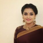 Remya Nambeesan Instagram - #majorthrowback 😍😍