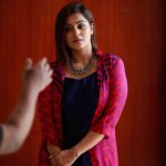 Remya Nambeesan Instagram - @pranavraaaj @jo_makeup_artist @divyaaunnikrishnan @lohamcochin #instadaily #instagram #instagood wearing @theabayasouq 😍