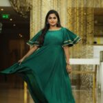Remya Nambeesan Instagram - Wearing @anjushankarofficial MUA @monish_mathai_makeup_artist_ styling @divyaaunnikrishnan #sunsinger @manistills