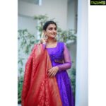 Remya Nambeesan Instagram - Wearing @divyaaunnikrishnan couture!! Way to go my girl!! I can’t wait to flaunt gorgeous outfits from your collection!! Love you my sister!! MUAH : @vikramanvijitha PC : @pranavraaaj Jewellery: @a.r.t_store #sisterhood #talent #artist
