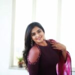 Remya Nambeesan Instagram - Sending Christmas love and fairy dust your way. Merry Christmas 🎁♥️✨ PC @pranavraaaj