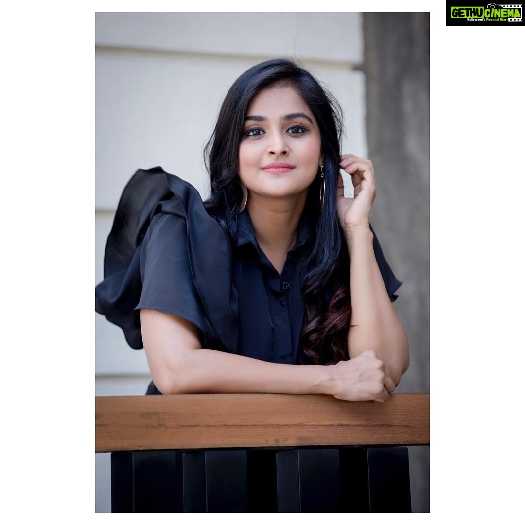 Remya Nambeesan Instagram - Wearing @dithi.studio Styling: @poorts_20 Pic : @kiransa ππΏππΏππΏππΏππΏππ