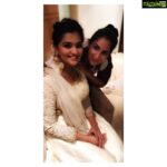 Remya Nambeesan Instagram - All dressed up 😍 Styling: @poorts_20 Make up : @artistrybyolivia Hair : @kavikavitha1322 Wearing @fatiz_bridal_emporio #ilaiyaraja75 #singerlife #insta #instagram #instalife #instalifestyle #singing #life