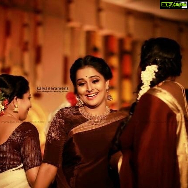 Remya Nambeesan Instagram - Canβt stop posting guys ππππΏππ!! Thanks @nek_photos @sajithandsujith @nairadesignerboutique