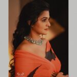 Remya Nambeesan Instagram - Styling @divyaaunnikrishnan Saree @varnudais Jewels @bcos_its_silver Muah @jo_makeup_artist Photographer @abi.pk.98 Location @abcemporioindia #insta #instagram #instasaree