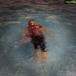 Remya Nambeesan Instagram – #splishsplashsplosh !!#swimmingtime#stressbuster#waterlove#
@deb_suzanna 😘😘😘😘