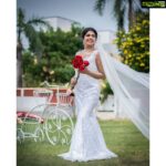 Riythvika Instagram – Throwback #weddingtheme 
Photography @sathish_photography49 
Makeup @makeupbypavithrapurushoth