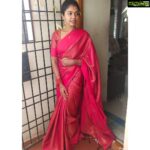Riythvika Instagram - இனிய பொங்கல் நல்வாழ்த்துக்கள்! #happypongal🔥🌾🌞 #இனிய பொங்கல் நல்வாழ்த்துக்கள் Saree @niramonlineclothing