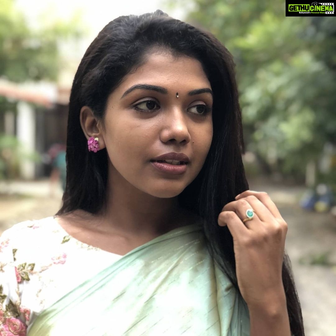 Riythvika Instagram - Smile smiles 😊 #lovesmile😊