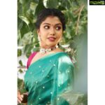 Riythvika Instagram - - Jewellery @houseofherastore - MUA @makeupbyalfiar - Hairstylist @vidhyamakeoverartistry - On camera @dinesh_baburaj