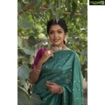 Riythvika Instagram - இனிய தீபாவளி நல்வாழ்த்துக்கள் 💥✨ #happydiwali💥 #happydiwali2020 • • - Jewellery @houseofherastore - MUA @makeupbyalfiar - Hairstylist @vidhyamakeoverartistry - On camera @dinesh_baburaj Saree @kiaraa_couture