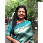 Riythvika Instagram - Wish you everyone happy & prosperous time😊😊 Happy ayudha poojai #ayudhapoojai #saraswathipoojai🙏 #festivalvibes #dussehra Saree @radhi_boutique Jewels @d_terracotta_by_obuushasenthel Pc: @risha_jacobs_official