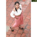 Riythvika Instagram - Terrace photoshoot #mottamadi PC : @ajjjoveih