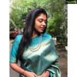 Riythvika Instagram – Wish you everyone happy & prosperous time😊😊 
Happy ayudha poojai #ayudhapoojai #saraswathipoojai🙏 
#festivalvibes 
#dussehra
Saree @radhi_boutique 
Jewels @d_terracotta_by_obuushasenthel
Pc: @risha_jacobs_official