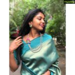 Riythvika Instagram - Wish you everyone happy & prosperous time😊😊 Happy ayudha poojai #ayudhapoojai #saraswathipoojai🙏 #festivalvibes #dussehra Saree @radhi_boutique Jewels @d_terracotta_by_obuushasenthel Pc: @risha_jacobs_official