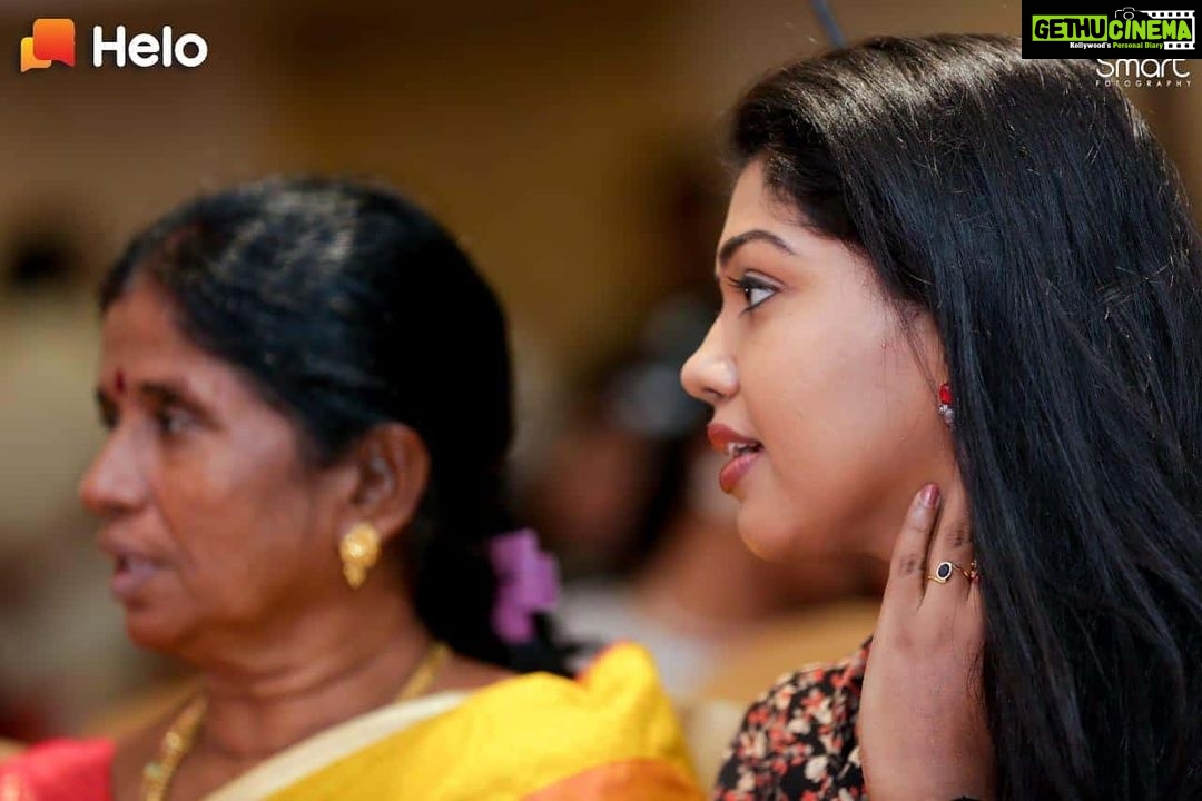 Riythvika Instagram - Mom & me #momblogger #momlife @helo_indiaofficial @helo_tamilofficial