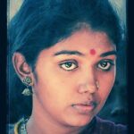 Riythvika Instagram - Looking back at where you started , achieve wat you aspire, prove the world wrong wen they said u can never make it #paradesi #karuthakanni #paradesidays #photography #cheziyan