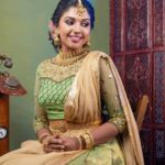 Riythvika Instagram – Behind the lens @photonshutters
Jewellery @aarabridaljewels
Outfit @saranyavijay_couture
Makeup @anitha_mua
Hairstyle @meeramakeupandhair
Venue @elfotografo.in
Flowers @chennai_florist