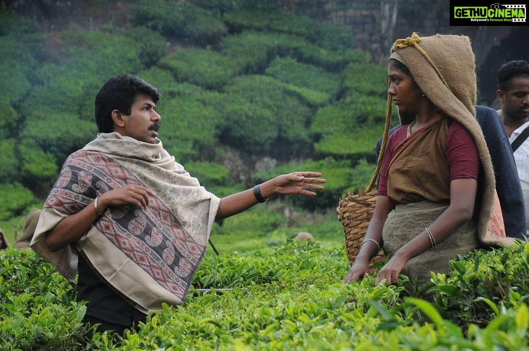Riythvika Instagram - From the archive , learning acting , munnar location, full freeze #paradesi #directorbala #sudhakongara #munnardays #startcameraaction🎥🎬 #dhanshika