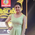 Riythvika Instagram - @helo_indiaofficial @helo_tamilofficial #vikatanawards2020 #vikatanawards