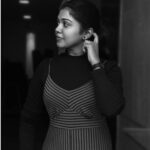 Riythvika Instagram - Black & white #blackandwhite #candidphotography @helo_tamilofficial @helo_indiaofficial
