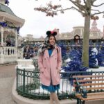 Riythvika Instagram - Throwback #parisfrance #disneychristmas #disneylandparis #disney #merrychristmas🎄