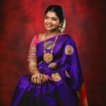 Riythvika Instagram - Makeup @preethimakeoverartistry Hairstylist @Nakshatramakeup Jewellery @narayanapearls Rings @houseofherastore Blouse @j2fashions Saree @meshira.in Camera @sreeganesh_photography Studio @studiojumbos