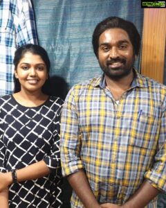 Riythvika Instagram - Looking back 2019 ends with love. Looking forward to 2020 with hope & more confidence #happynewyear #2020