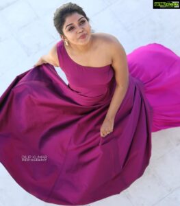Riythvika Instagram - #newlooks
#loveyourself 💜💜
Location : @studiojumbos 
Photographer : @dilipkumar_photography
Outfit : @lopa_design_studio 
Hair and Makeup : @profile_makeover