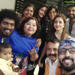 Riythvika Instagram - Biggboss season 1,2,3 housemates at gundu movie celebrity show ♥️♥️♥️ @jananiiyer @actress_harathi @cherandirector @senrayansendu @ramyansk @anandhakannan @mumtaz_mumo @sathya_actor @neelam_productions #biggbosstamil