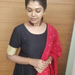 Riythvika Instagram - Gundu promotions starts full swing 🖤♥️🖤♥️ Costume by @magizham_boutique Jewels @shrivees_collections Hairstylist @mani_hairstylist Pic credits @mani_hairstylist Jewels (Ring) @houseofherastore