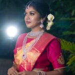 Riythvika Instagram – #malaysianbridelook 
#malaysianbride❤  Mua :@makeupby_brintha
Costume by @sheknowsdesign_studio
Jewellery by @new_ideas_fashions 
Hair :@makeup_hairstyle_by_umaa 
Photography by @sense8photography