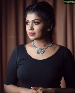 Riythvika Instagram - Black magic 🖤🖤
MUA @vaishuzmakeover 
Photography @studio_2.zero 
@son_of_ravichandran