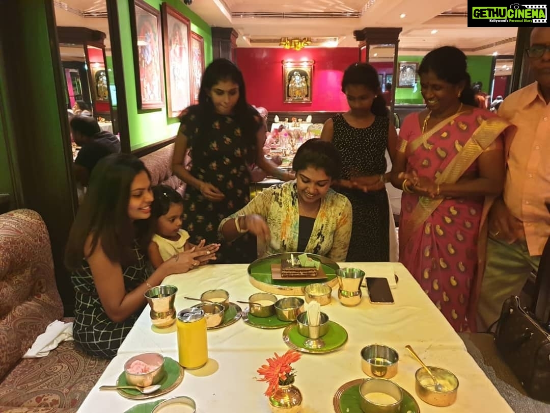 Riythvika Instagram - Birthday celebrations with my friends & family @vishwakavish @janakislvm Crowne Plaza Chennai Adyar Park