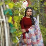 Riythvika Instagram - Makeup @vyshu_artistry Photography @jagadishphotography_ COUSTUME @_vrstudio_ Jewelers @littlefingers_bridal_jewellery Location @elementsoneastcoast