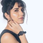 Ruhani Sharma Instagram – Gift your loved ones a @danielwellington this Valentines Day ❤️ Get up to 20% off on your favourite timepieces. Plus, you guys get an additional 15% off with my code “DWXRUHANI” #danielwellington #collaboration
.
.
.
.
.
.
📸 @ilmanaazphotography1 
MUA @makeup_asfaque